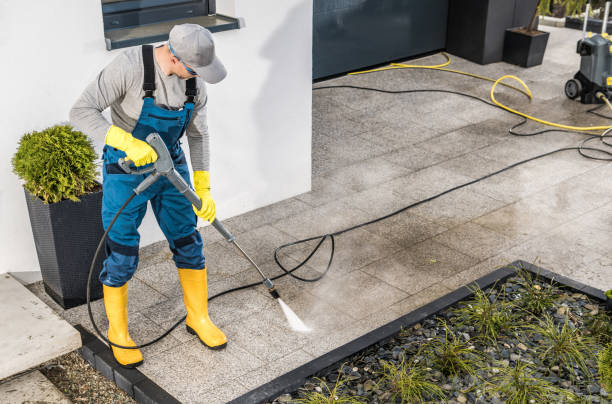 Best Roof Pressure Washing  in Montello, WI